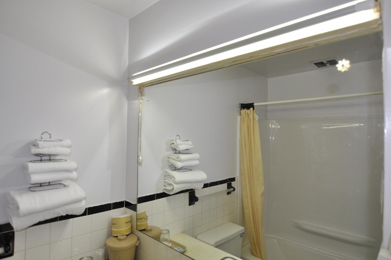 Budget Inn Near Westrock โควิงตัน ภายนอก รูปภาพ
