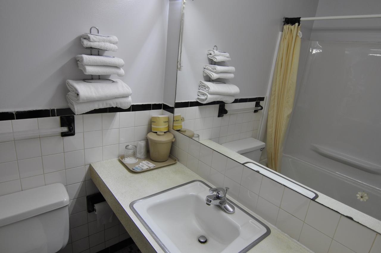 Budget Inn Near Westrock โควิงตัน ภายนอก รูปภาพ